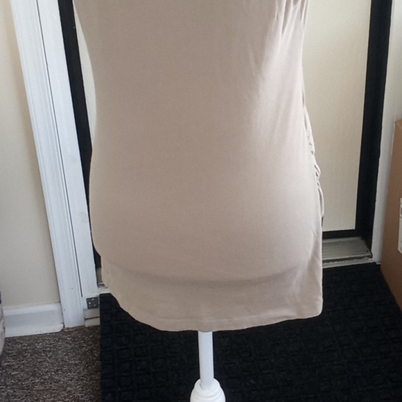 GAP Tan and Olive Sleeveless Top - Picture 4 of 6